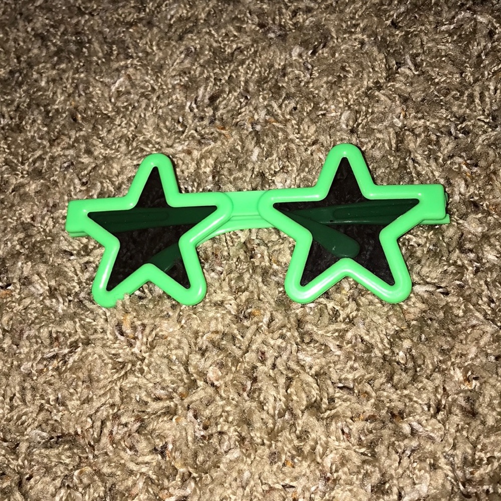 Green star sunglasses